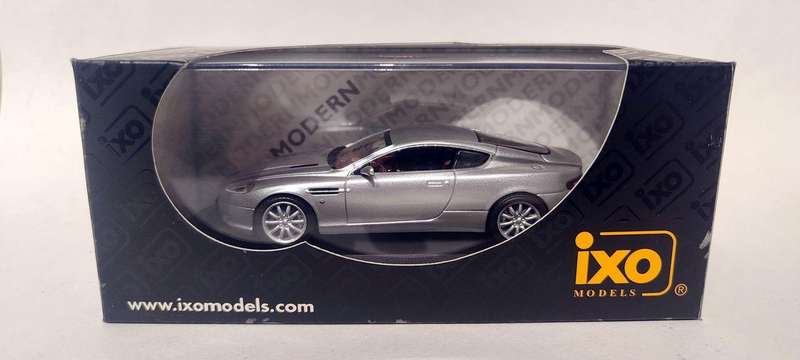 **NEW** 1/43 IXO Aston Martin DB9 GT (MOC070)