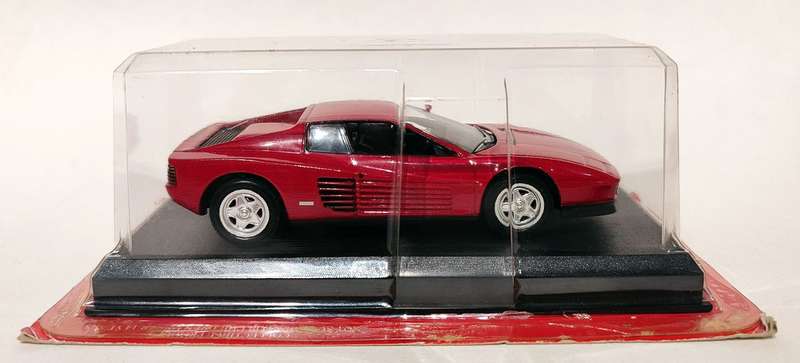 **NEW/Sealed** 1/43 Altaya/Hachette Ferrari Testarossa