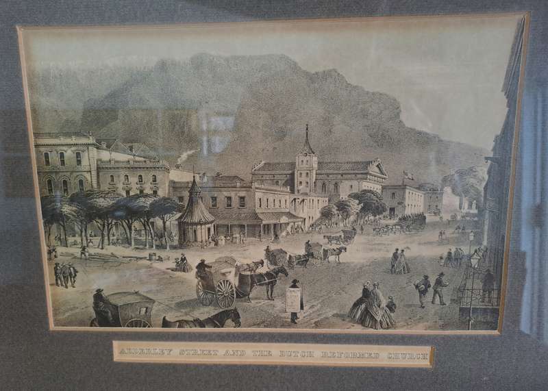 2 x VINTAGE FRAMED PRINTS OF CAPE TOWN!