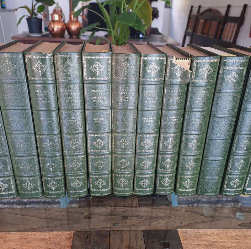 Complete 34 Book Works of Charles Dickens
