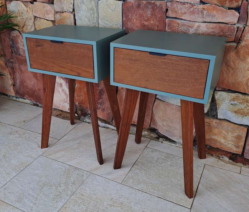 Green Retro Pedestals