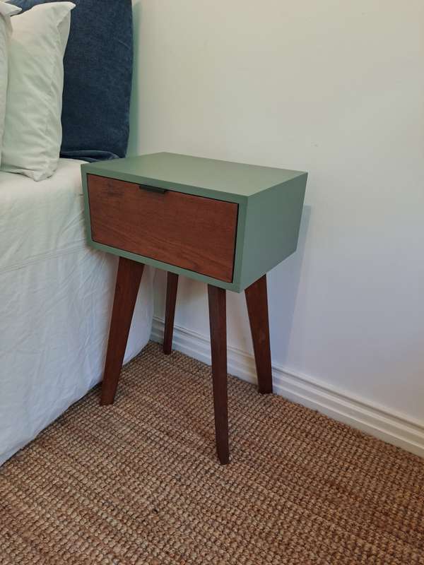 Green Retro Pedestals