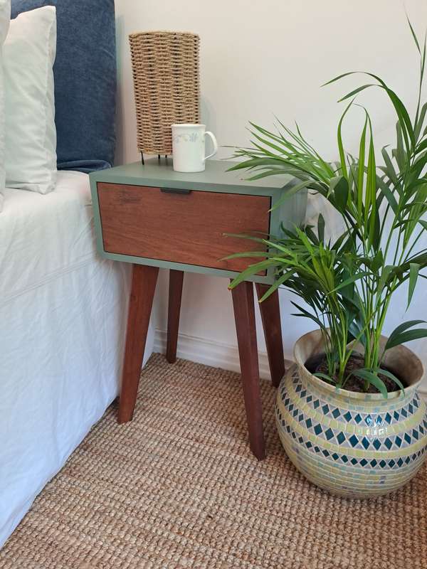 Green Retro Pedestals