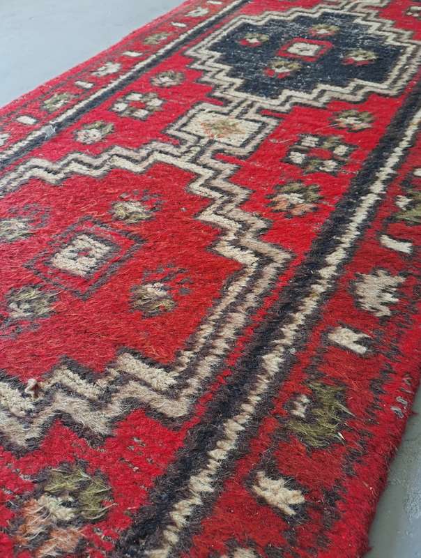 THICK-PILED WOOL HAND-KNOTTED PERSIAN RUNNER CARPET! 2700mm - 730mm