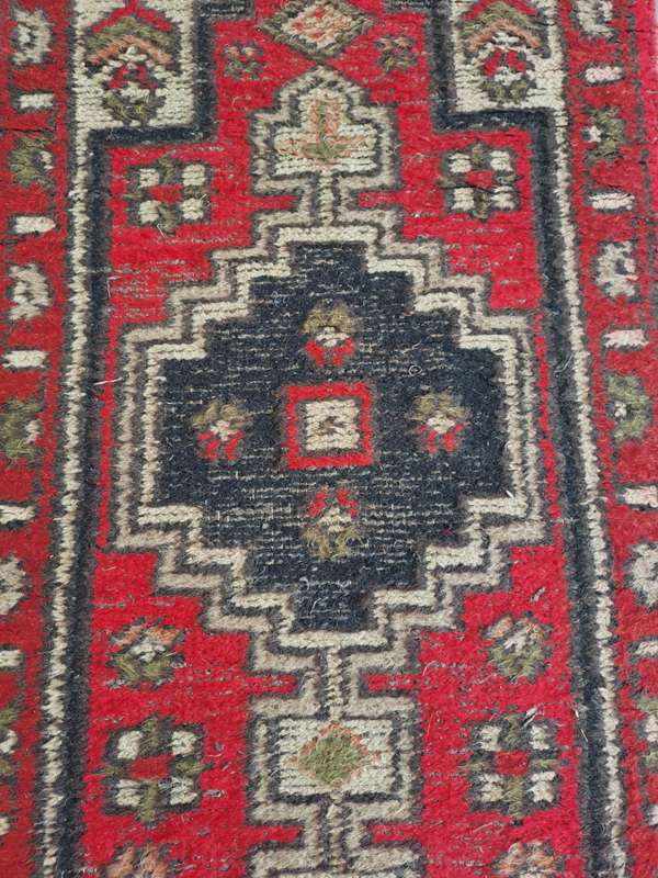 THICK-PILED WOOL HAND-KNOTTED PERSIAN RUNNER CARPET! 2700mm - 730mm