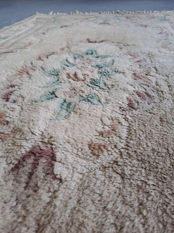 VINTAGE CHINESE HAND-KNOTTED WOOL RUG! 1620mm - 890mm
