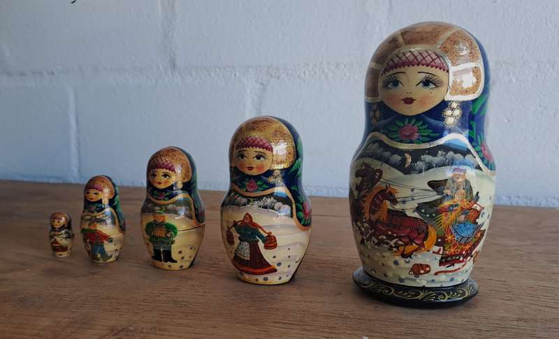 Matryoshka Russian Village Winter Signed Hand-Painted Nesting Doll 5-Piece