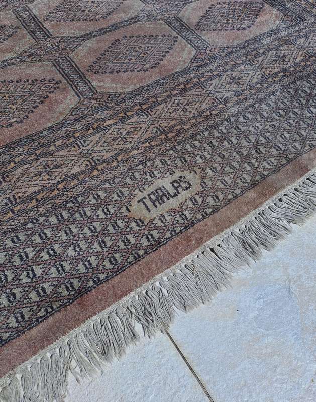 MASSIVE HAND-KNOTTED PERSIAN BOKHARA SIGNED CARPET *2870mm by 1810mm* *FINE WEAVE*