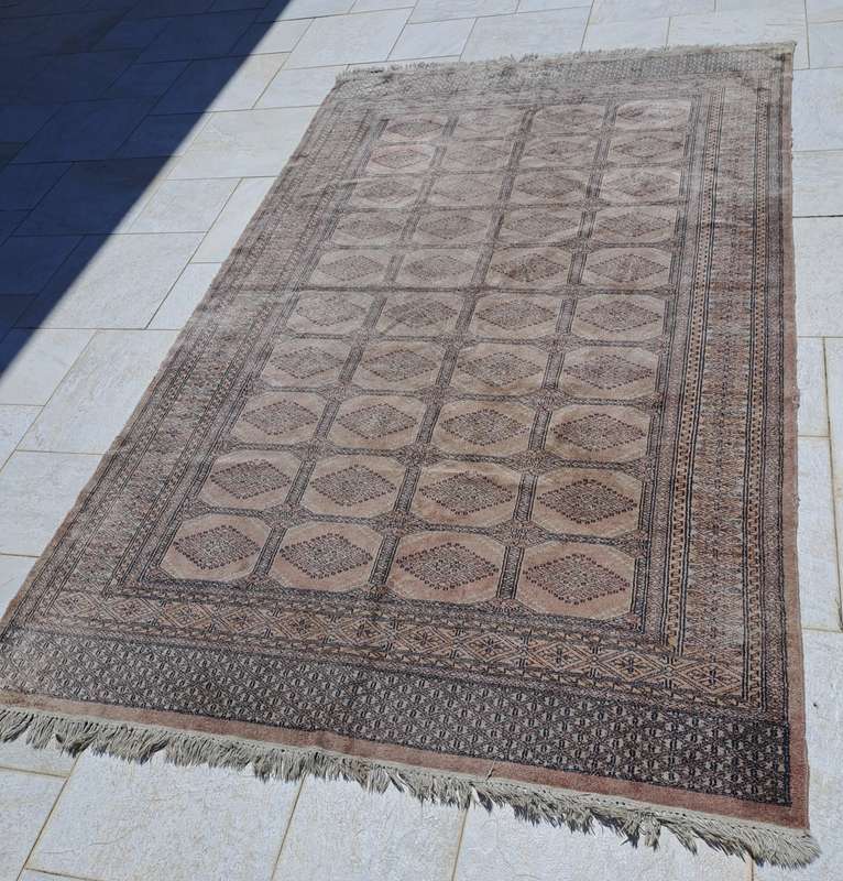 MASSIVE HAND-KNOTTED PERSIAN BOKHARA SIGNED CARPET *2870mm by 1810mm* *FINE WEAVE*