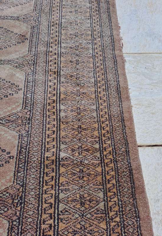 MASSIVE HAND-KNOTTED PERSIAN BOKHARA SIGNED CARPET *2870mm by 1810mm* *FINE WEAVE*