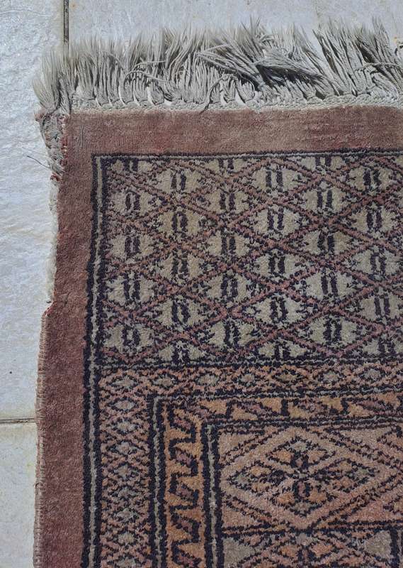 MASSIVE HAND-KNOTTED PERSIAN BOKHARA SIGNED CARPET *2870mm by 1810mm* *FINE WEAVE*