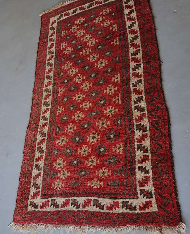 HAND-KNOTTED PERSIAN VINTAGE CARPET! *1660mm - 900mm*