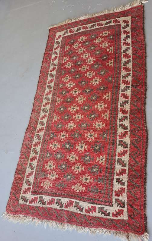 HAND-KNOTTED PERSIAN VINTAGE CARPET! *1660mm - 900mm*