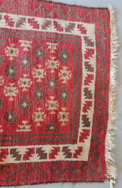 HAND-KNOTTED PERSIAN VINTAGE CARPET! *1660mm - 900mm*