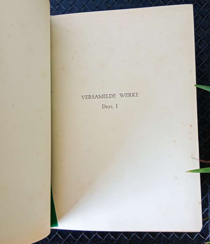COLLECTION OF VINTAGE ''VERSAMELDE WERKE'' BOOKS BY CJ LANGENHOVEN FROM 1940
