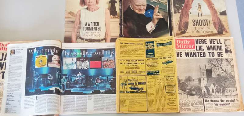 COLLECTION OF WORLD WAR , ART AND FASHION MAGAZINES AND VINTAGE NEWSPAPERS