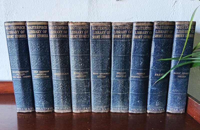 ANTIQUE COLLECTION OF BOOKS ''THE WORLDS THOUSAND BEST STORIES'' Circa 1904-1930