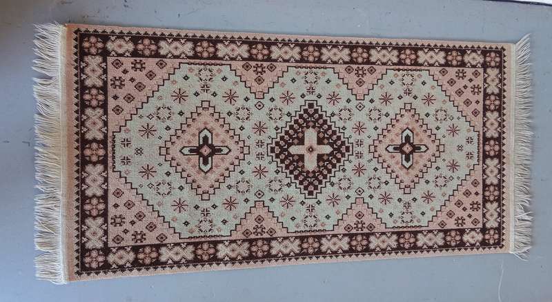 BEAUTIFUL QUALITY CARPET *MINT CONDITION*