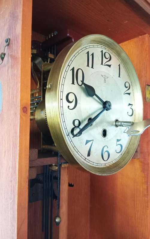 STUNNING VINTAGE MECHANICAL WALL CLOCK *FULLY WORKING*