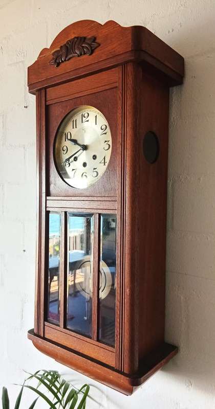 STUNNING VINTAGE MECHANICAL WALL CLOCK *FULLY WORKING*