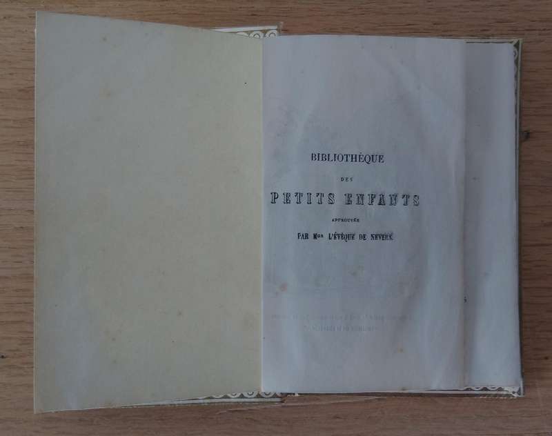 GORGEOUS ANTIQUE FRENCH BOOK, LAPORTE DE LA CAVE CIRCA 1850 *HIGHLY COLLECTABLE*