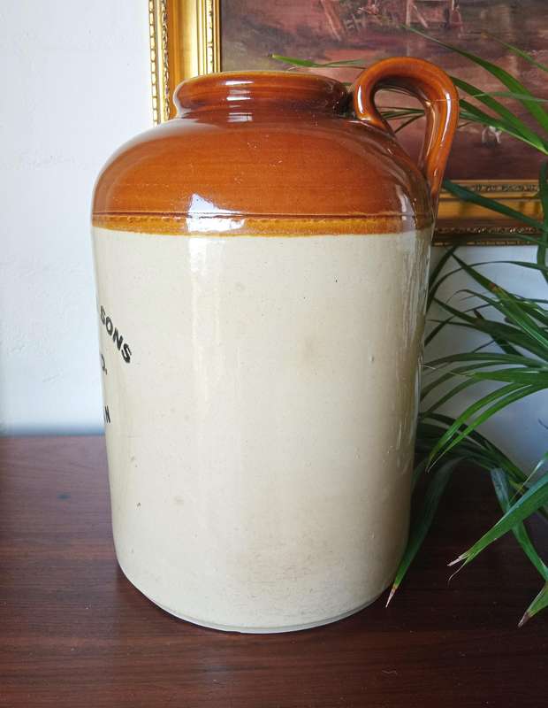 RARE VINTAGE PEARSON CHESTERFIELD 2 FLAGON WITH INSCRIPTION*HIGHLY COLLECTABLE*