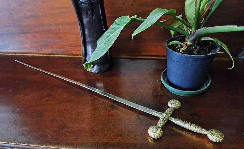 ORNATE CEREMONIAL SWORD*HIGHLY COLLECTABLE*