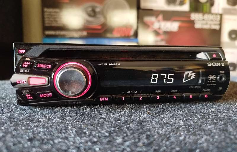 Sony Single Din Car Media Player with AUX/CD (CDX-GT280)
