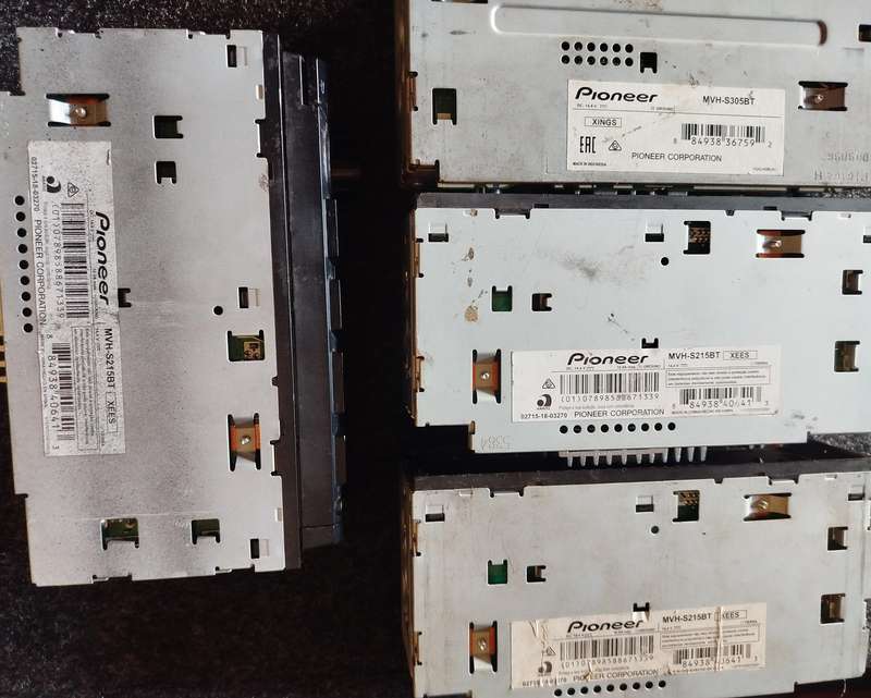 *One Bid for All 4* Pioneer Single Din Head Units - Faulty - For Parts/Spares