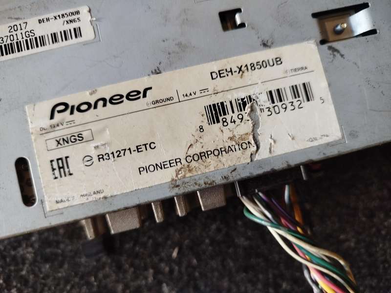 Pioneer Single Din Car Media Player with USB/AUX (DEH-X1850UB) - CD Not Working