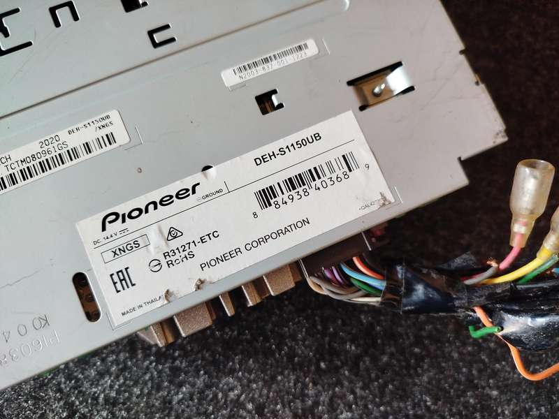 Pioneer Single Din Car Media Player with USB/AUX (DEH-S1150UB) - CD Not Working/Smudge on Screen