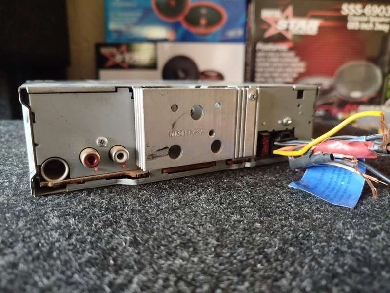 Kenwood Single Din Car Media Player with USB/AUX (KDC-U2263R) - CD Not Working