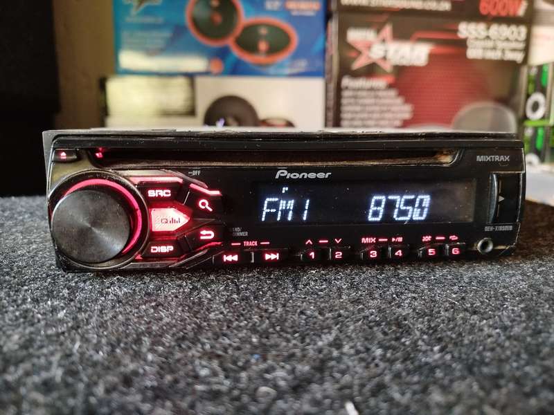 Pioneer Single Din Car Media Player with USB/AUX/CD (DEH-X1950UB)
