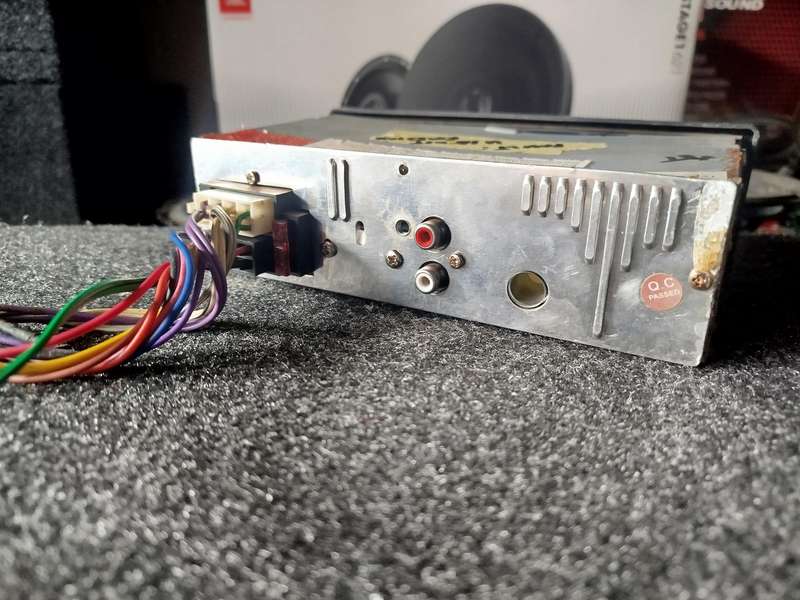 Jebson Single Din Car Media Player with BT/AUX (V-5961) - USB Not Working