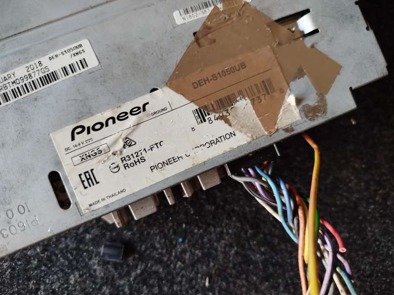Pioneer Single Din Car Media Player with USB/AUX/CD (DEH-S1050UB)