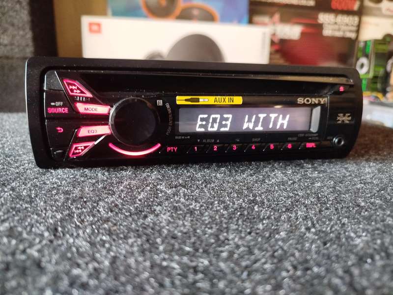Sony Head Unit with AUX/CD/MP3 (CDX-GT320MP)