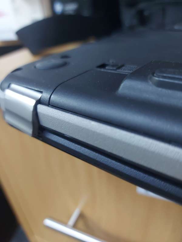 DELL VOSTRO 2521 - SELLING FOR PARTS