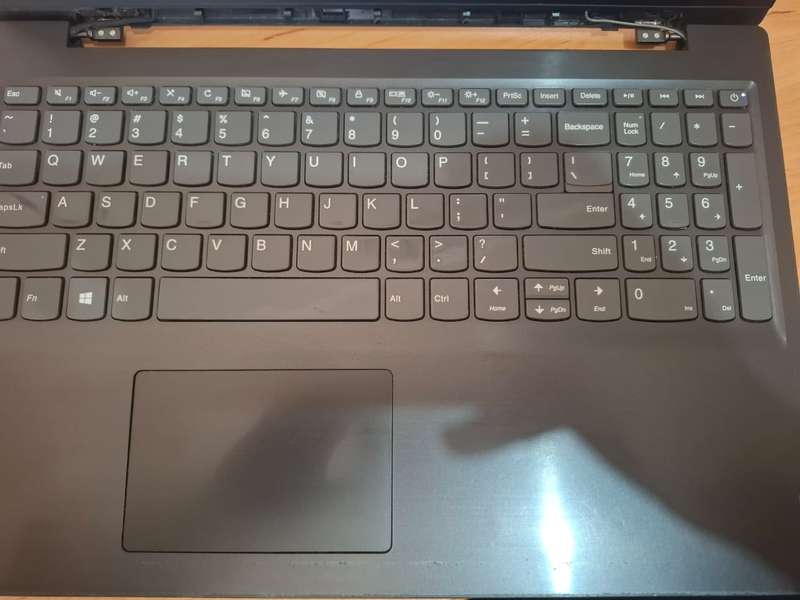 Lenovo i5-1035G1, 8GB Ram, 450GB SSD