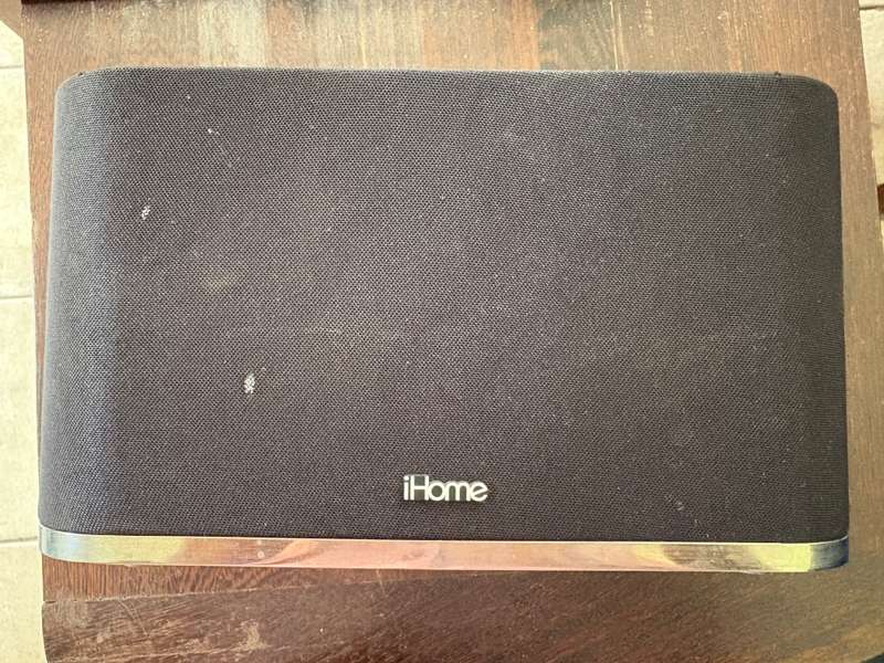 iHome Airplay speaker