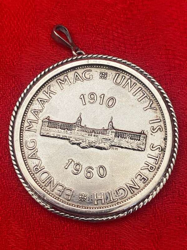 5 Shilling Coin  1960