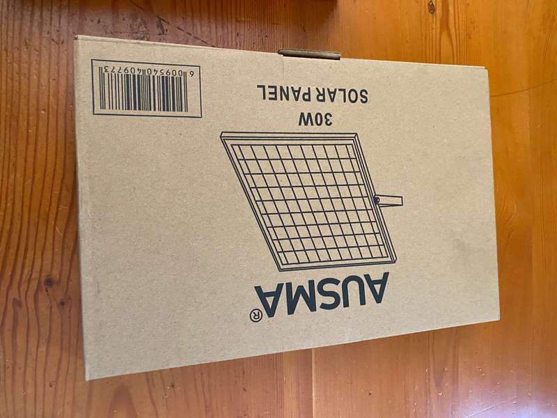 SOLAR FLOOD LIGHT