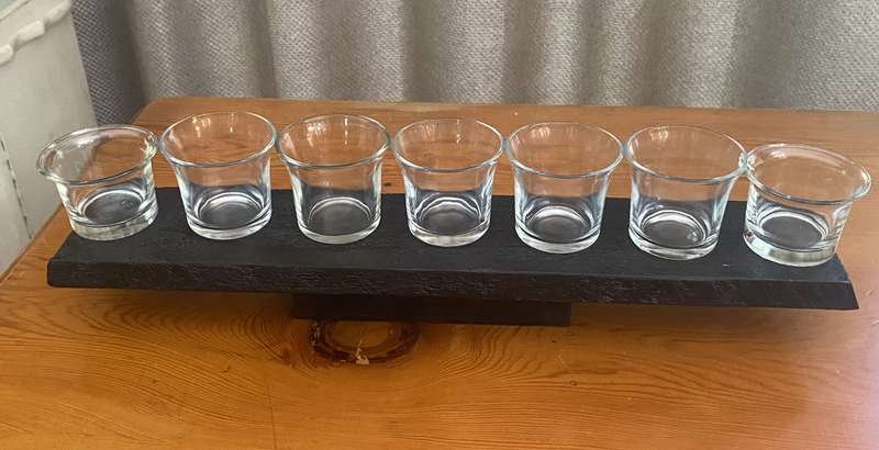 TEA LIGHT STAND