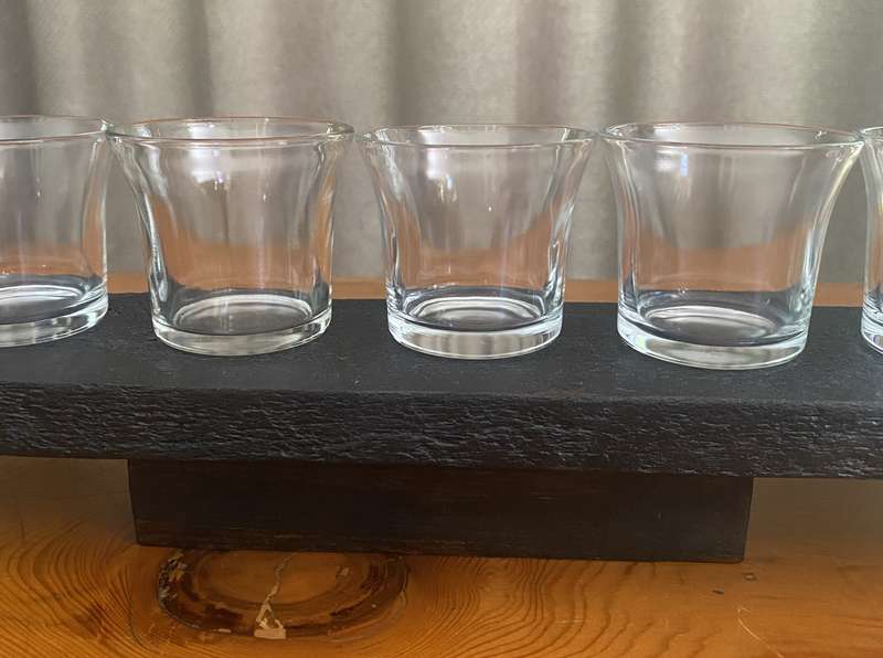 TEA LIGHT STAND
