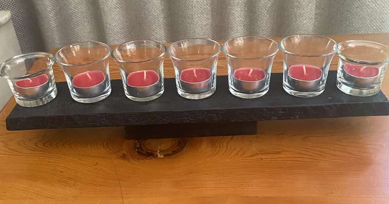 TEA LIGHT STAND