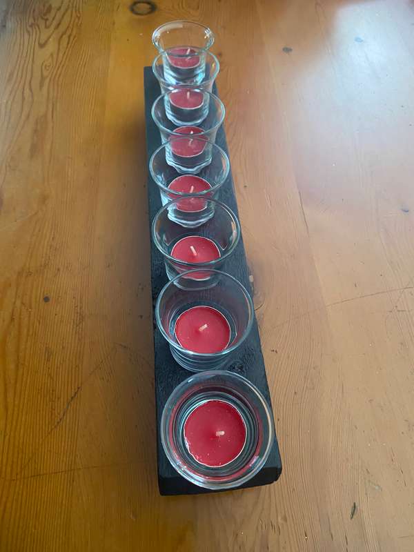 TEA LIGHT STAND