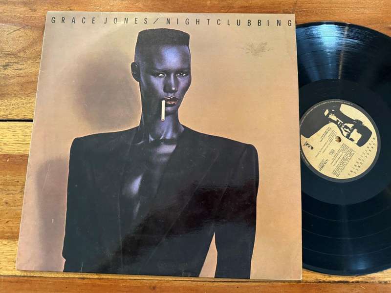 Grace Jones - Nightclubbing ILPS29624 (SA) VG+/VG+