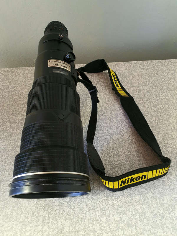 Nikon 500mm f4 AF-S Nikkor lens
