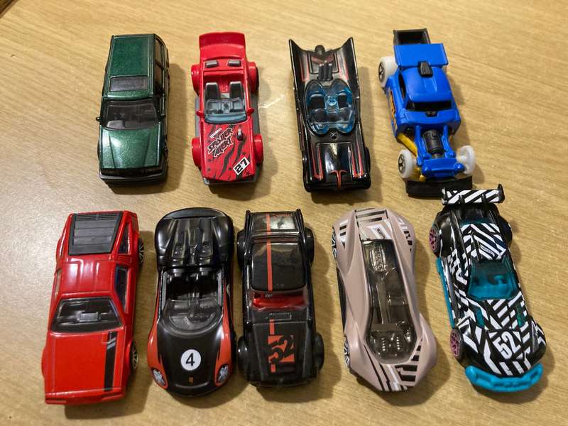 Lot of 9 loose Hot Wheels