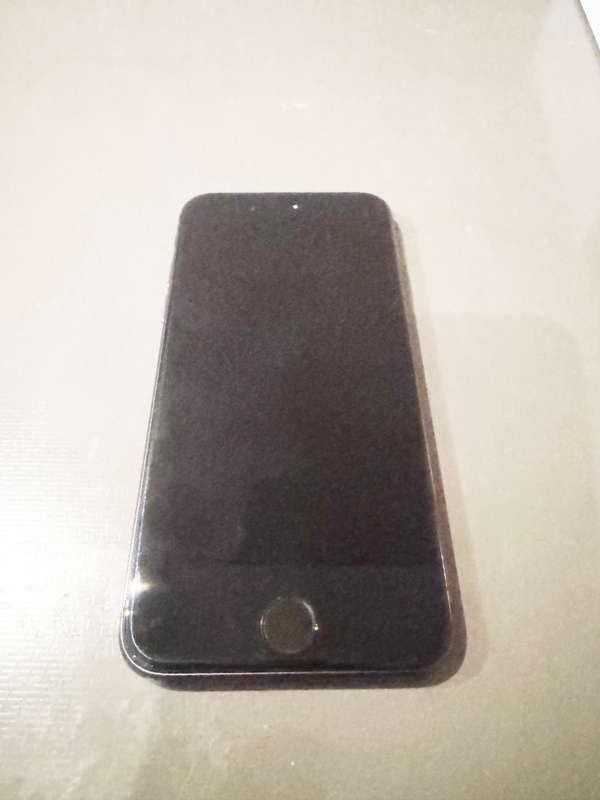 iPhone 8