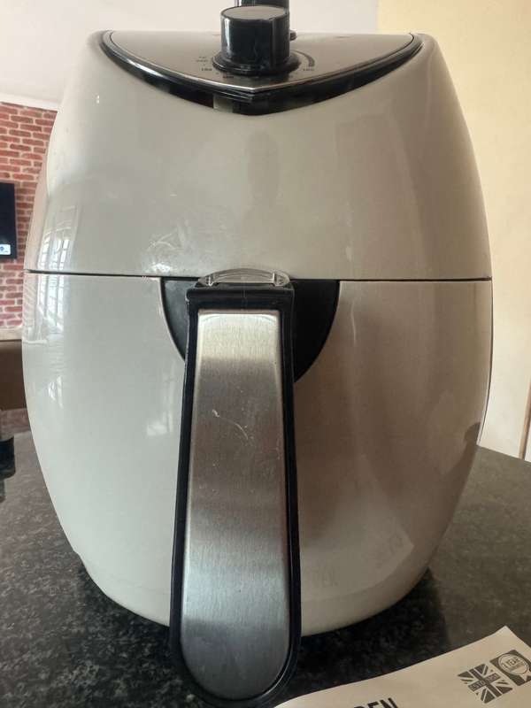 Hayden Air fryer NO RESERVE